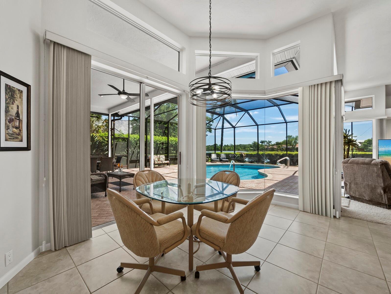 8615 WOODBRIAR DR, SARASOTA, FL, 34238