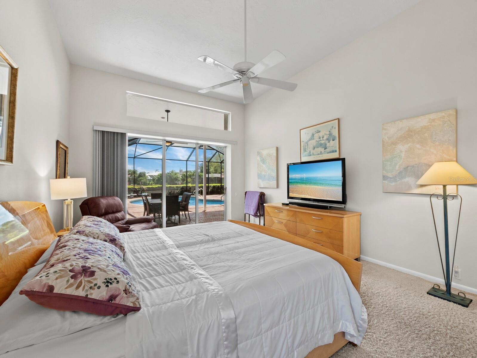 8615 WOODBRIAR DR, SARASOTA, FL, 34238