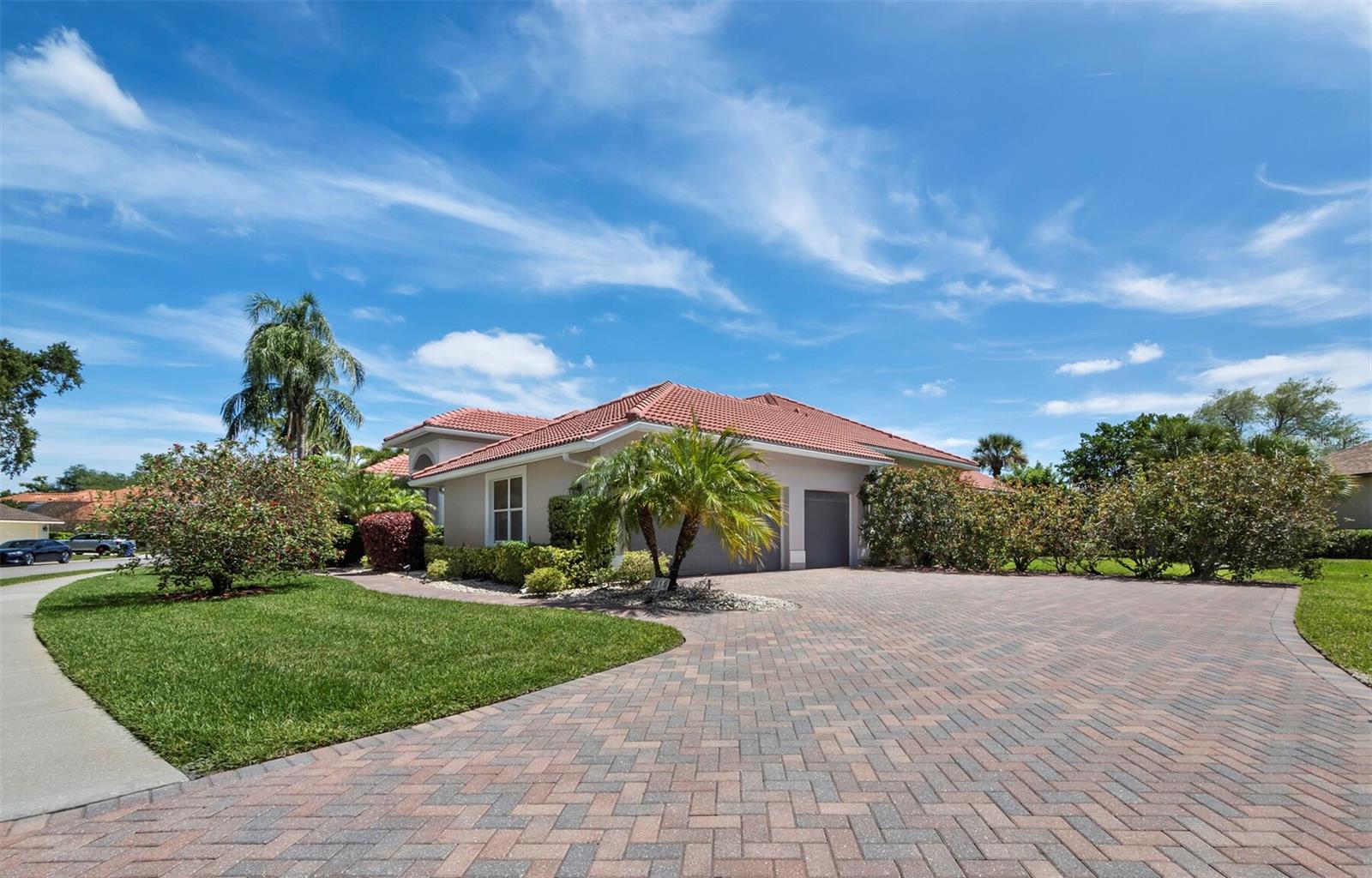 8615 WOODBRIAR DR, SARASOTA, FL, 34238