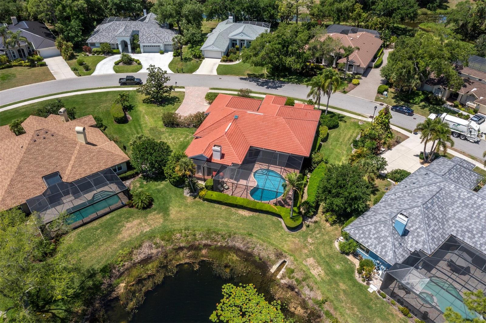 8615 WOODBRIAR DR, SARASOTA, FL, 34238