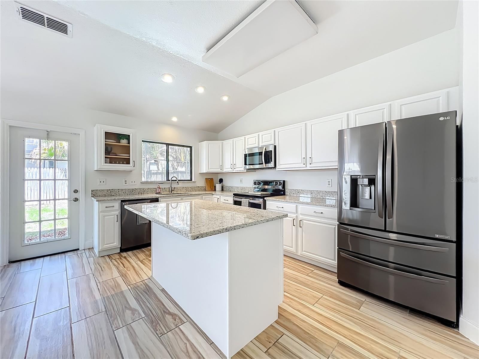 637 STARSTONE DR, LAKE MARY, FL, 32746