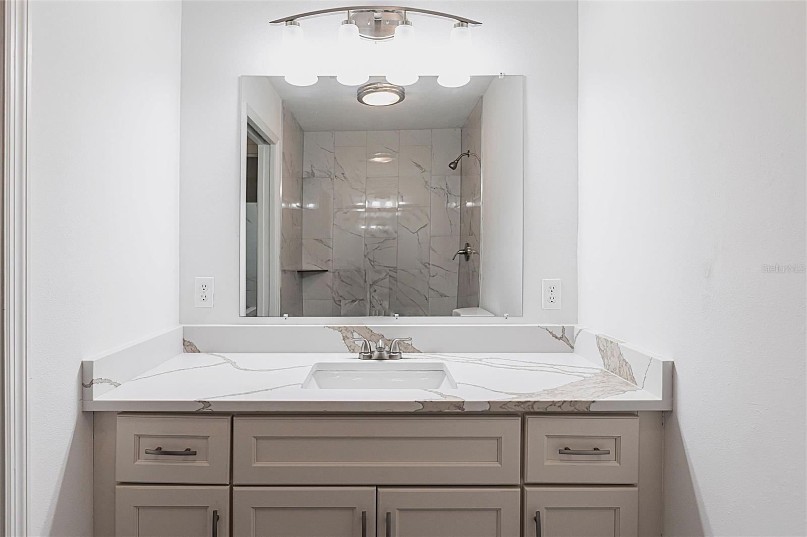 326 W GRACE ST, PUNTA GORDA, FL, 33950