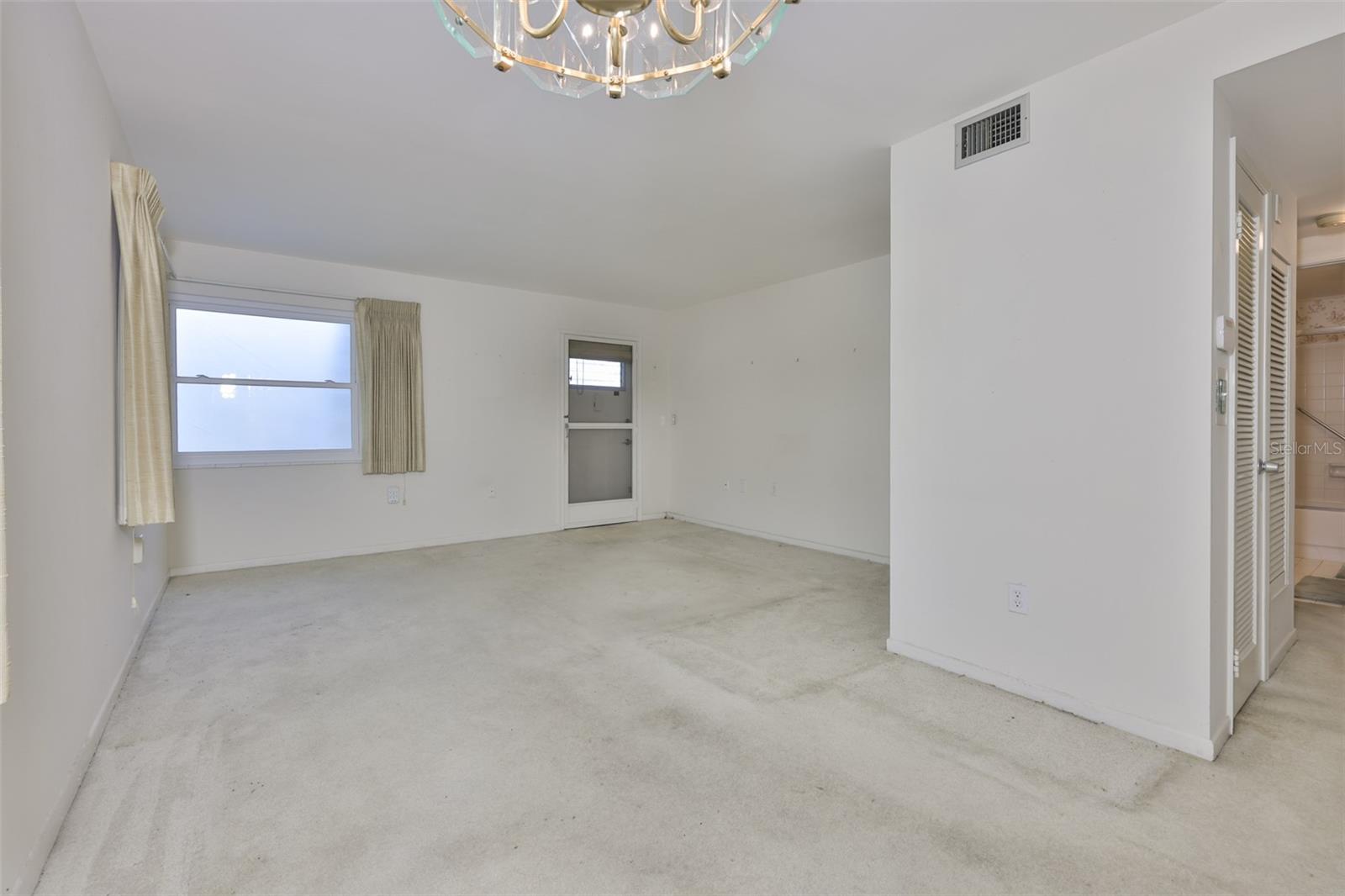 6100 21ST ST N #9, ST PETERSBURG, FL, 33714