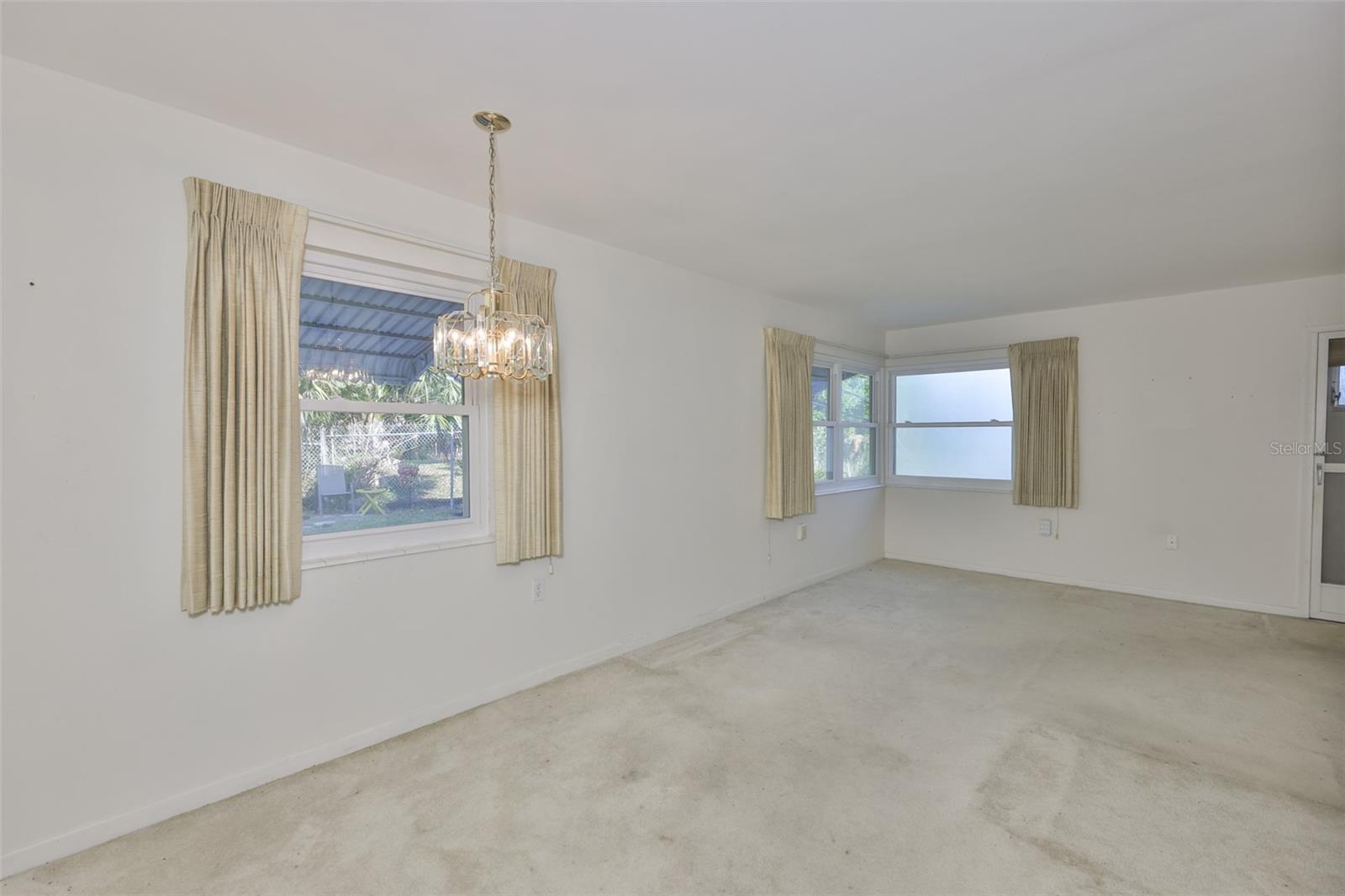 6100 21ST ST N #9, ST PETERSBURG, FL, 33714