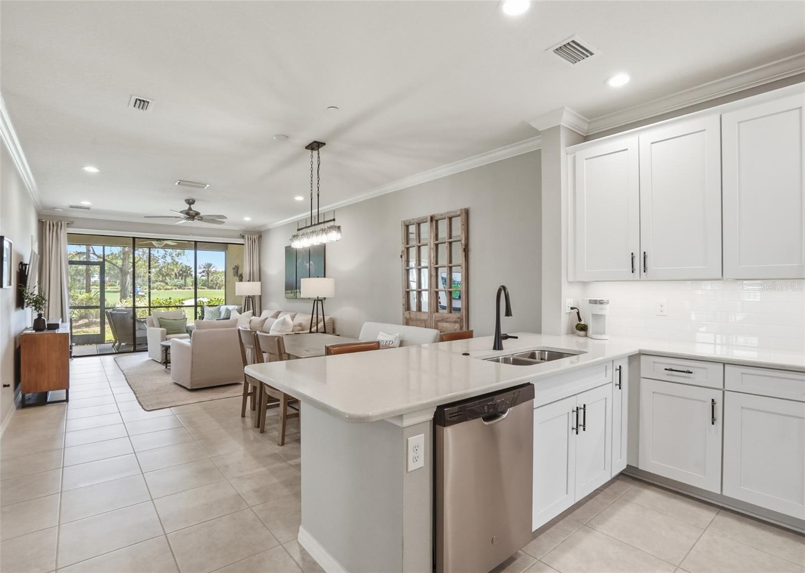 12720 SORRENTO WAY #101, BRADENTON, FL, 34211