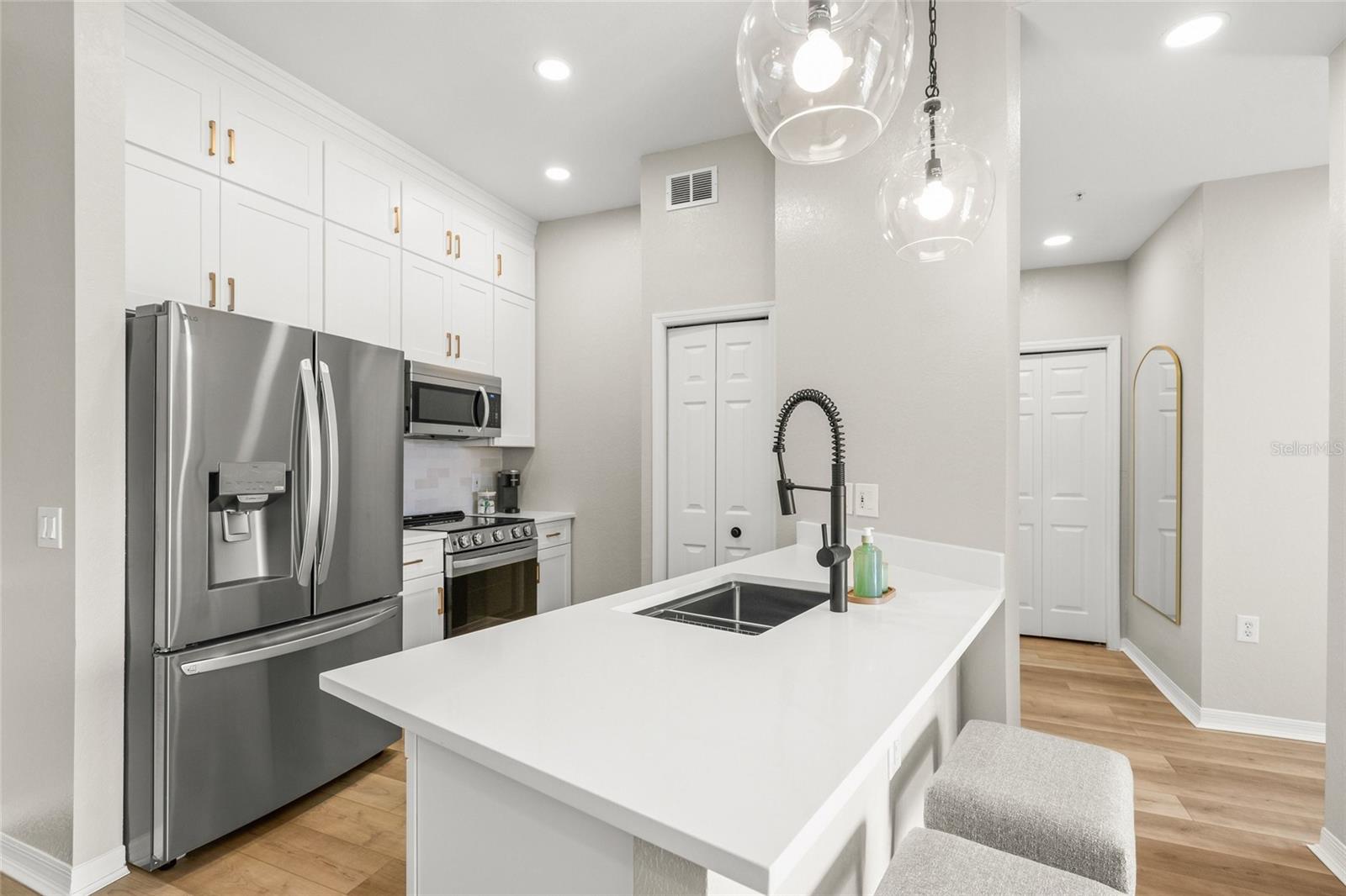 5160 NORTHRIDGE RD #302, SARASOTA, FL, 34238