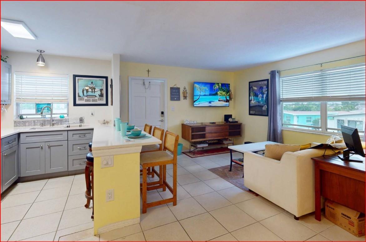 11440 1ST ST E #6, TREASURE ISLAND, FL, 33706