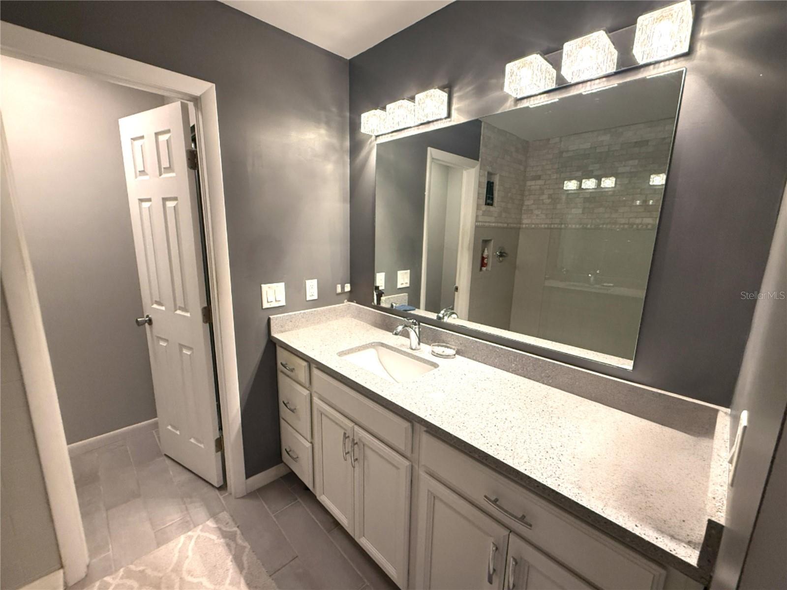 7348 BROOKVIEW CIR, TAMPA, FL, 33634