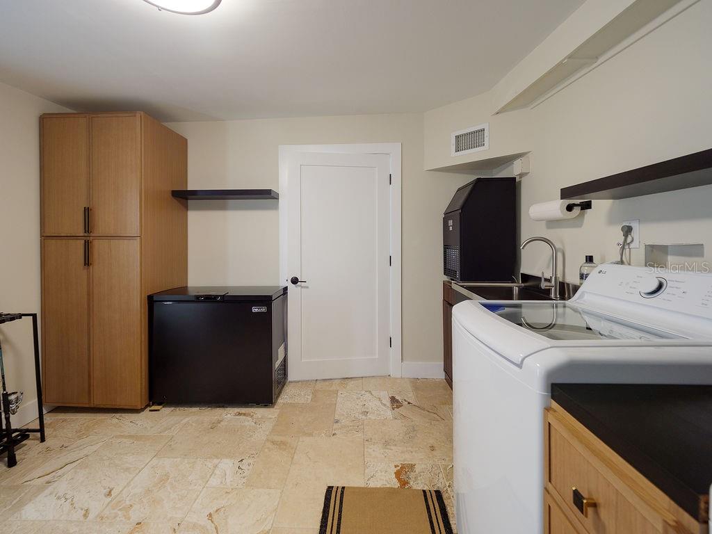 3 MICHIANA PL, TERRA CEIA, FL, 34250