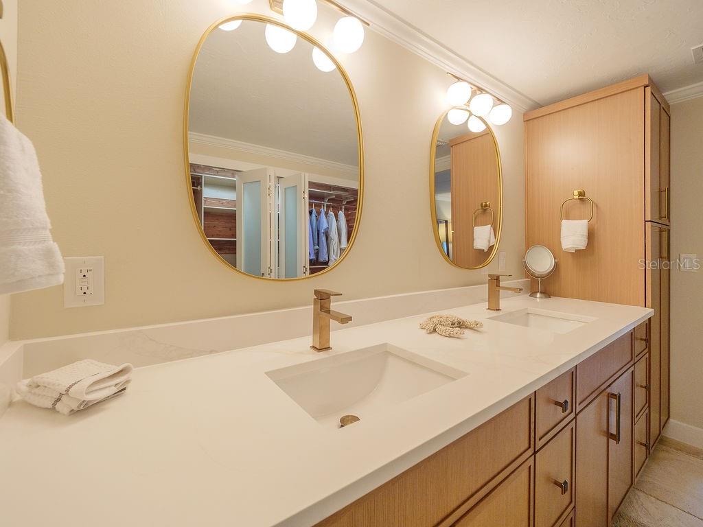 3 MICHIANA PL, TERRA CEIA, FL, 34250