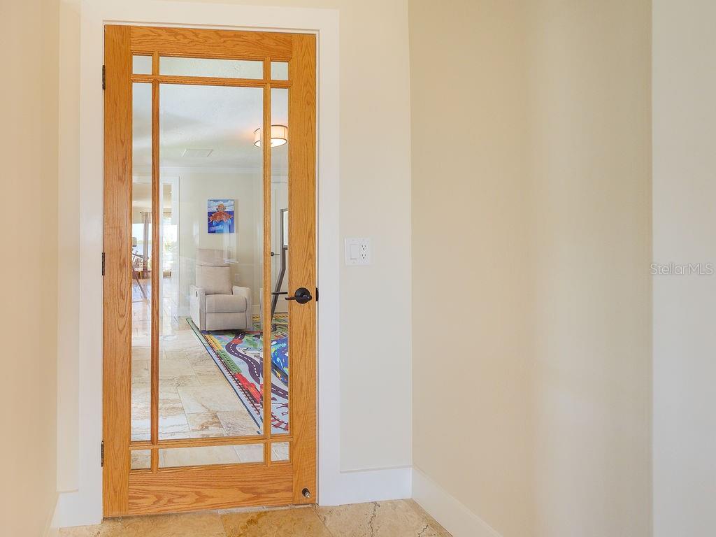 3 MICHIANA PL, TERRA CEIA, FL, 34250