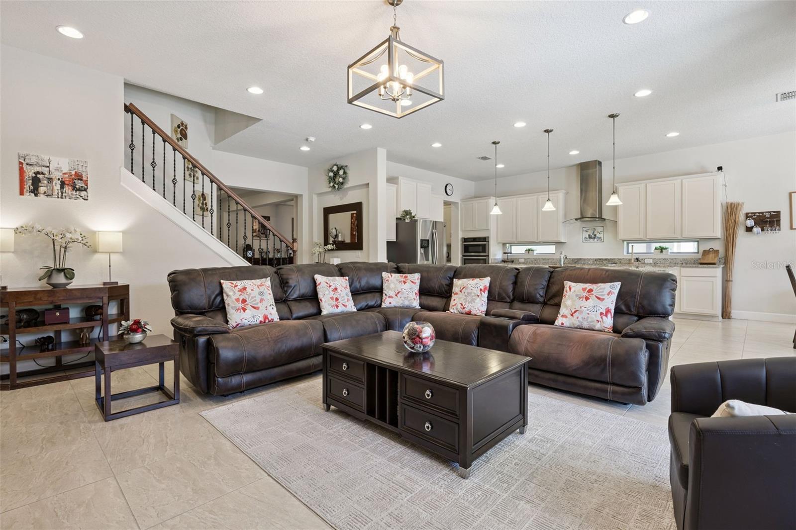 9295 ROYAL ESTATES BLVD, ORLANDO, FL, 32836