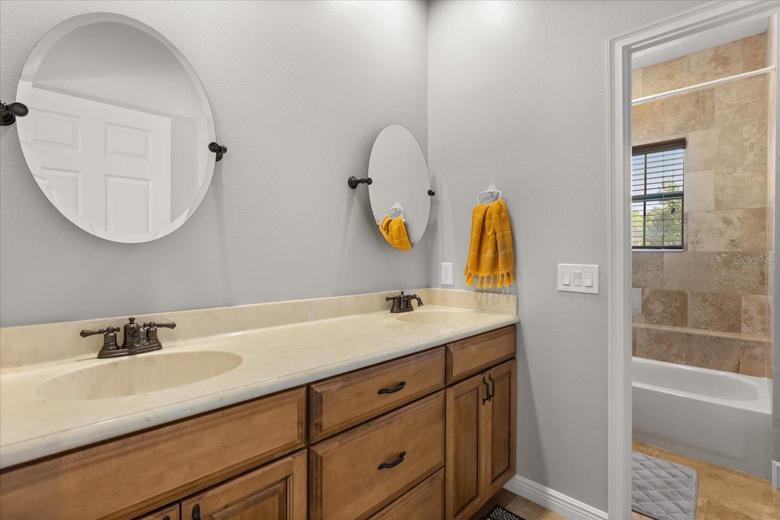 200 VINE ST, OVIEDO, FL, 32765