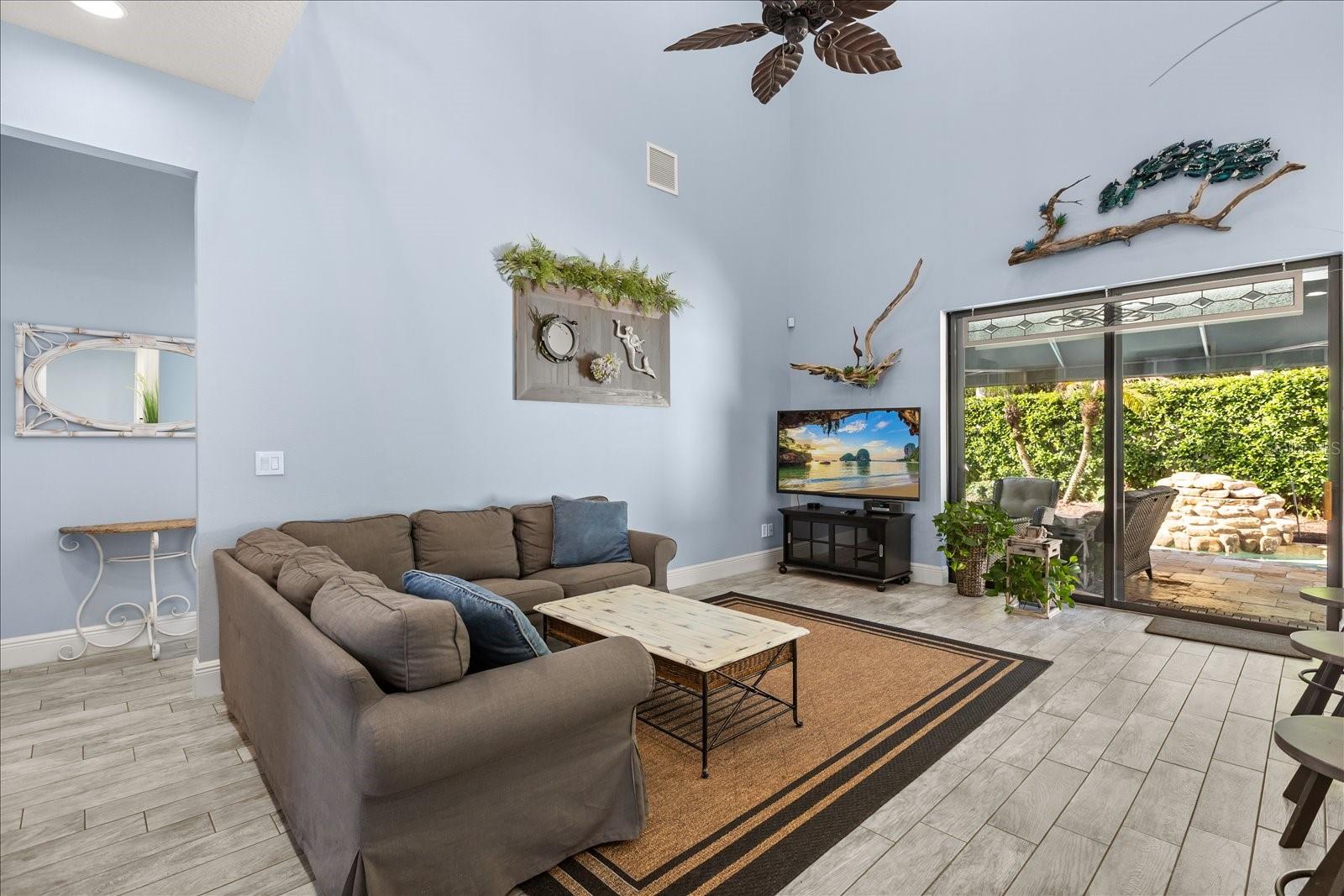 200 VINE ST, OVIEDO, FL, 32765