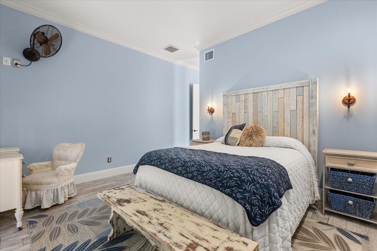 200 VINE ST, OVIEDO, FL, 32765