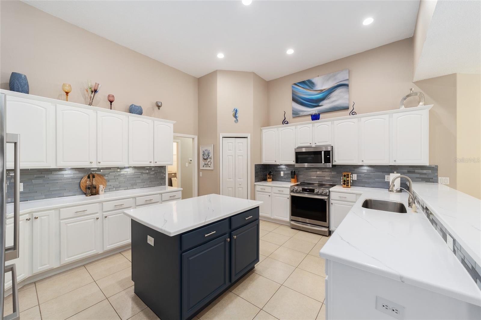 4060 S KENVERA LOOP, INVERNESS, FL, 34450