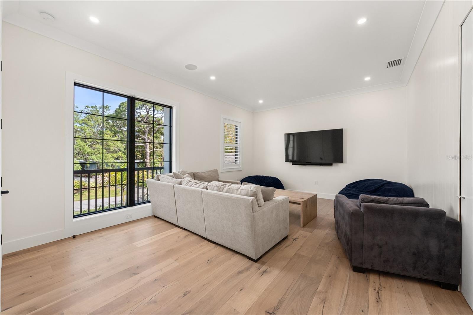 1815 S LAKE SHORE DR, SARASOTA, FL, 34231