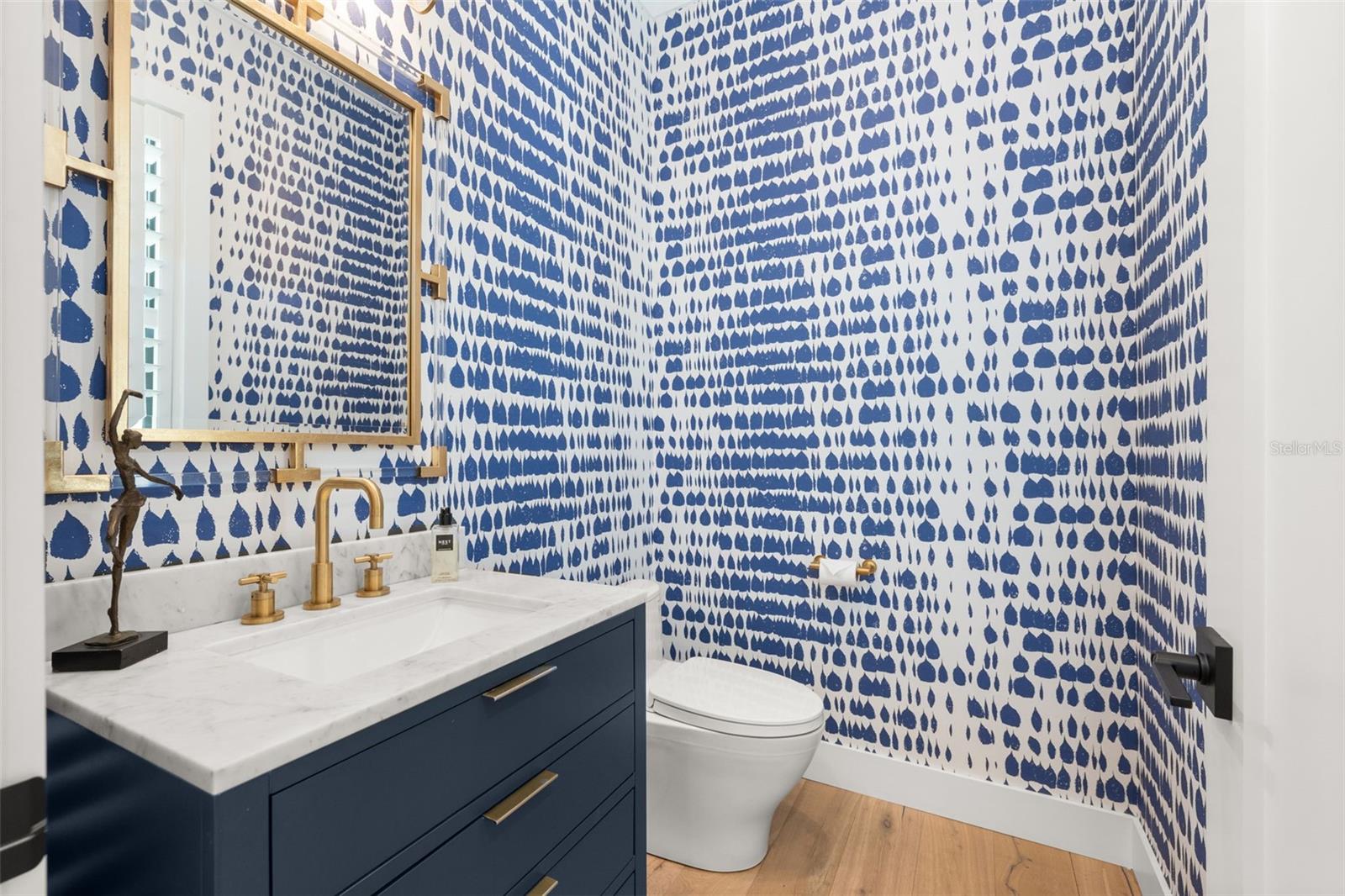 1815 S LAKE SHORE DR, SARASOTA, FL, 34231