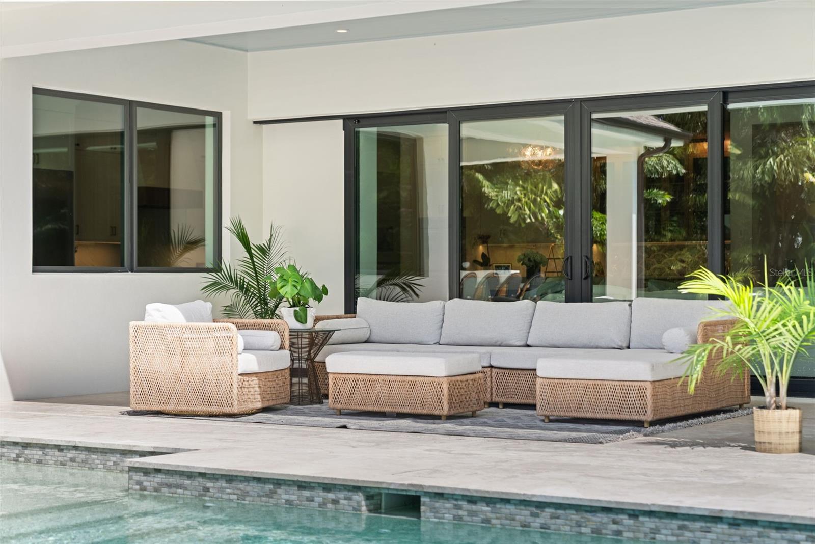 1815 S LAKE SHORE DR, SARASOTA, FL, 34231