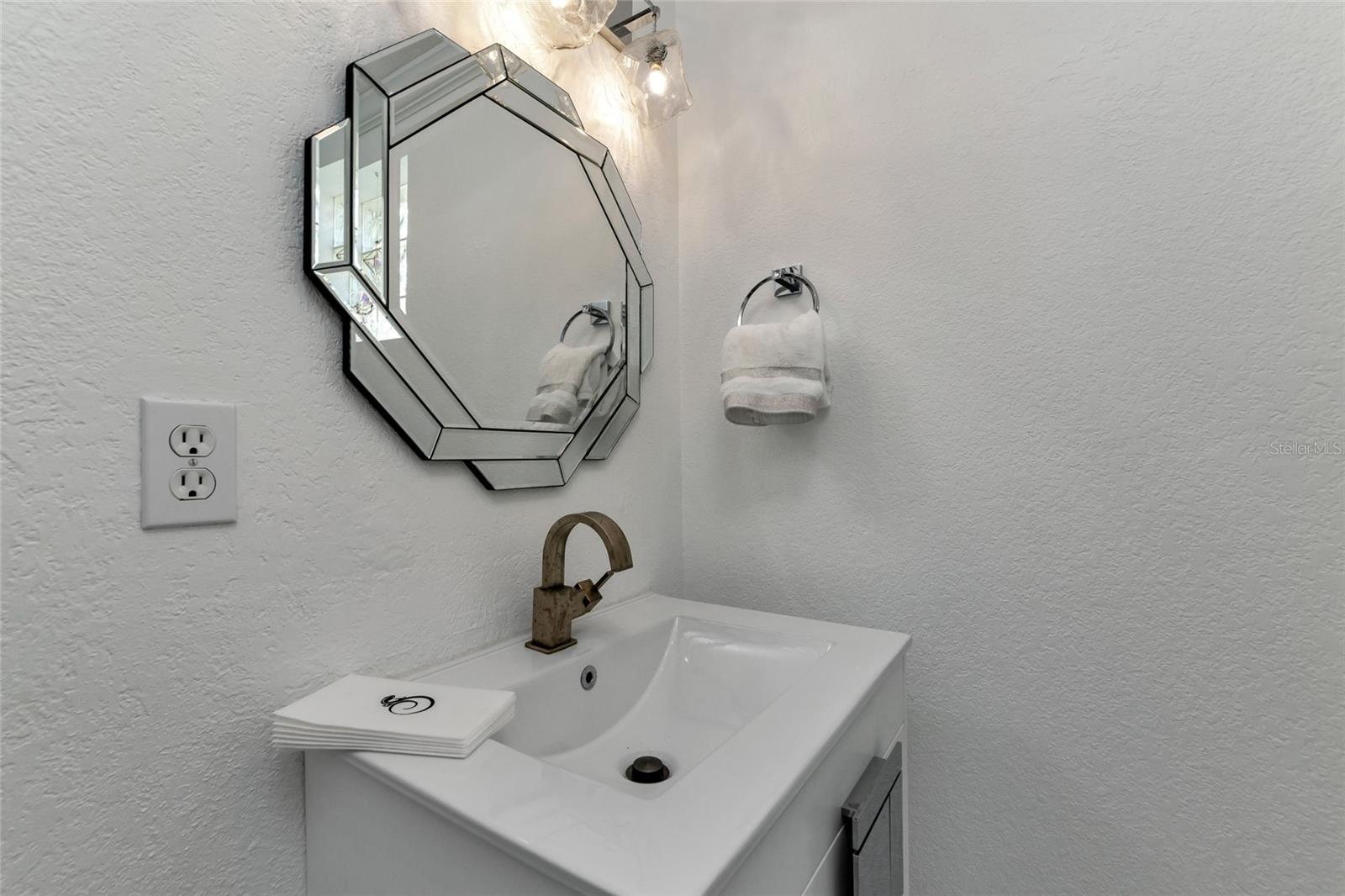 1690 ASSISI DR #12, SARASOTA, FL, 34231