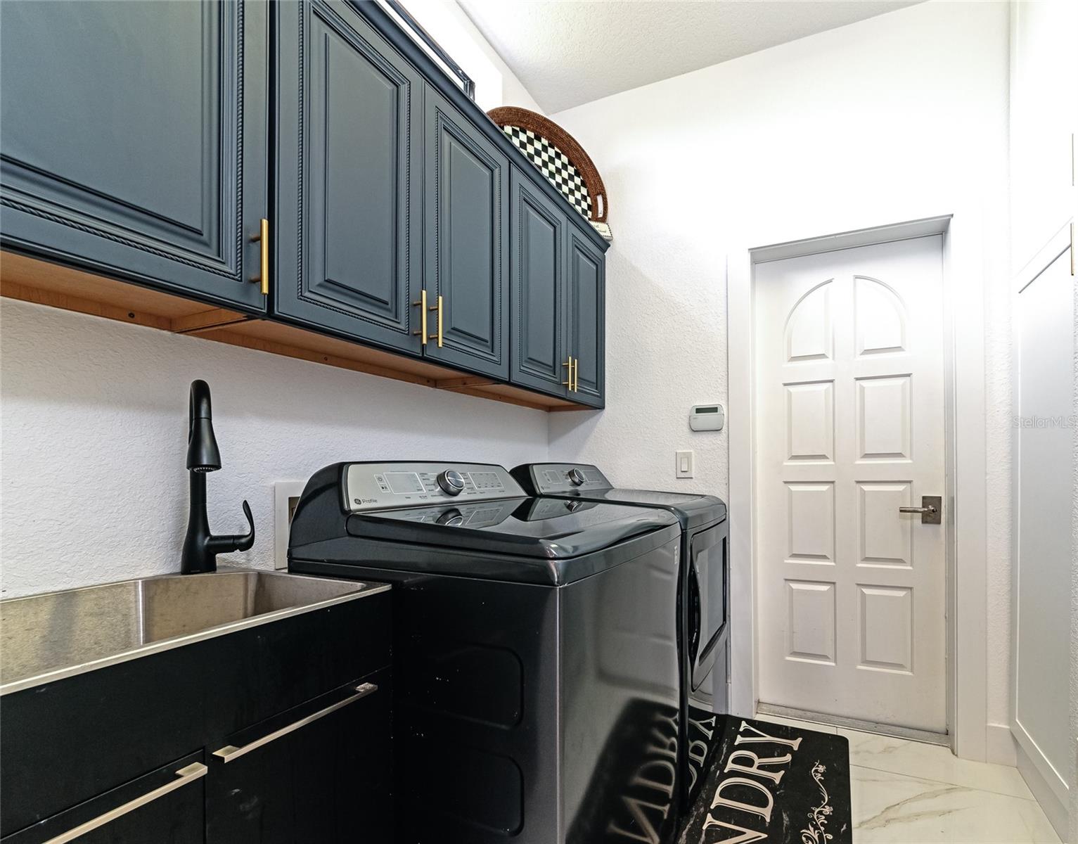 1690 ASSISI DR #12, SARASOTA, FL, 34231