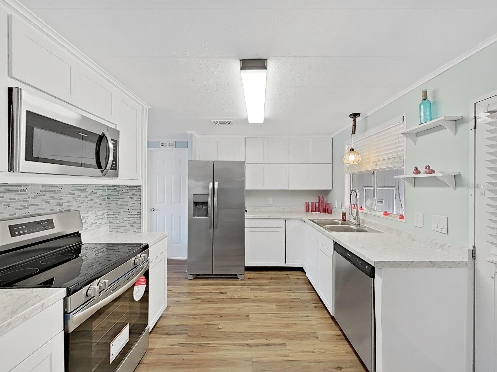 12501 ULMERTON RD #77, LARGO, FL, 33774