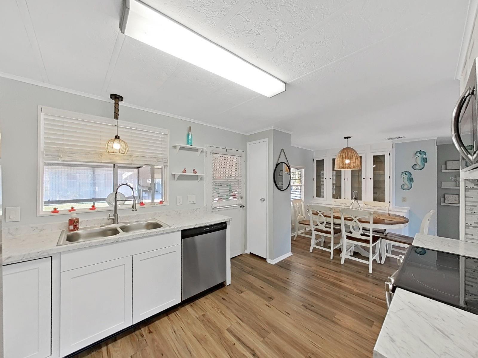 12501 ULMERTON RD #77, LARGO, FL, 33774