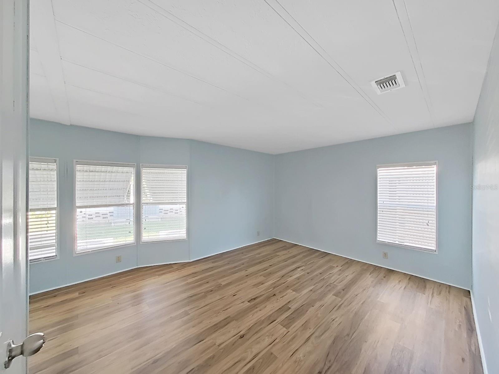 12501 ULMERTON RD #77, LARGO, FL, 33774