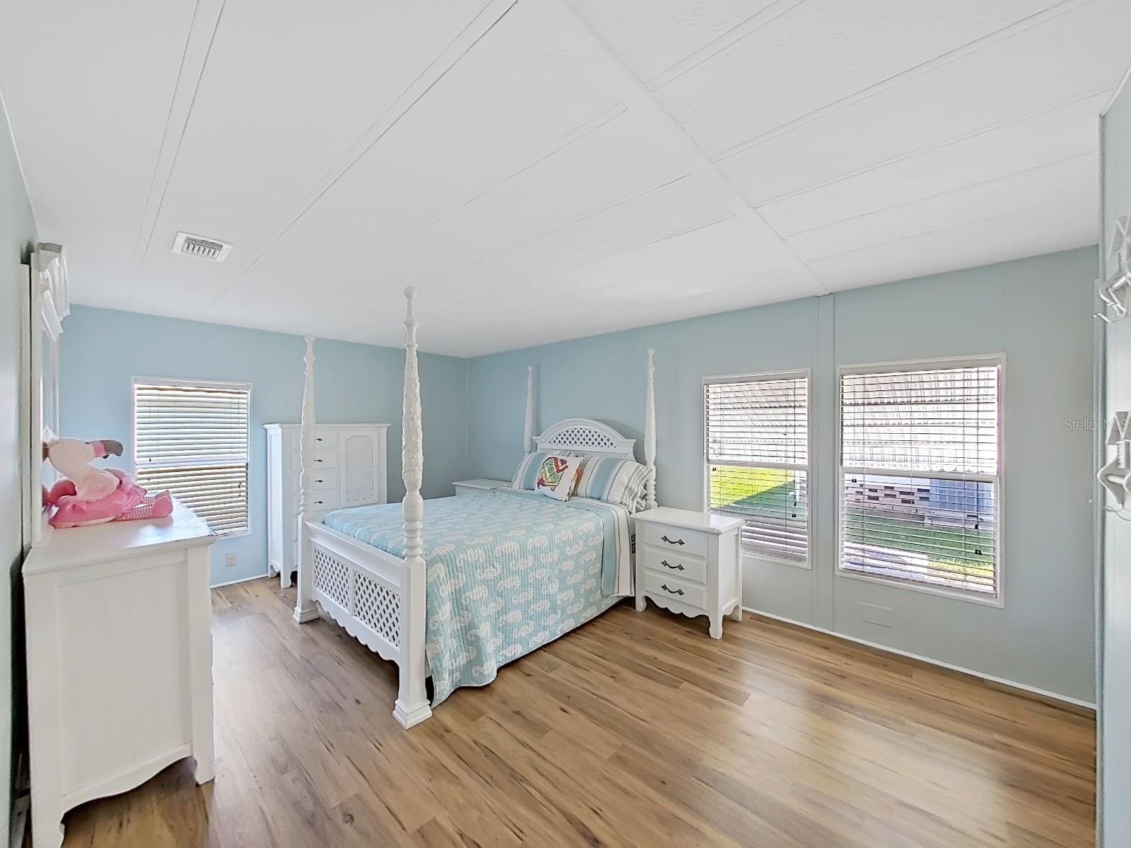 12501 ULMERTON RD #77, LARGO, FL, 33774