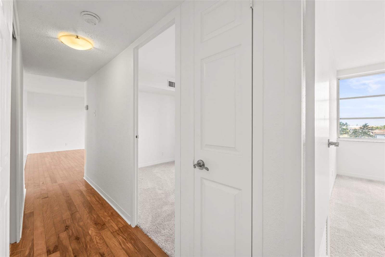 10355 PARADISE BLVD #403, TREASURE ISLAND, FL, 33706