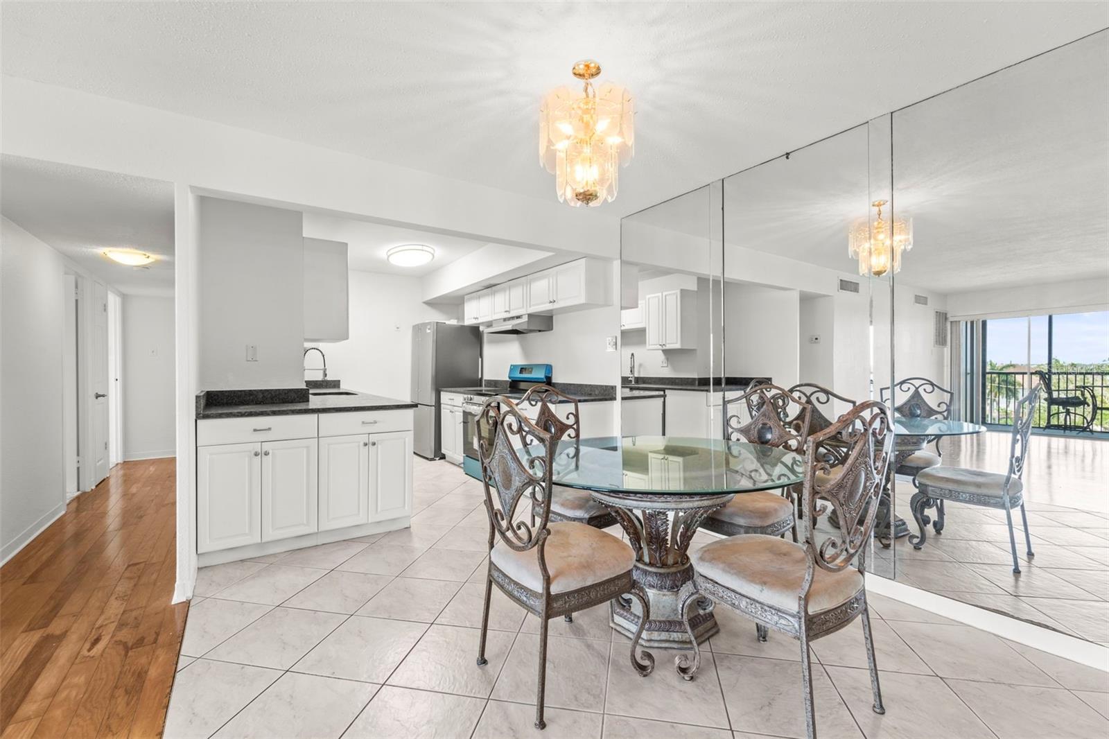 10355 PARADISE BLVD #403, TREASURE ISLAND, FL, 33706