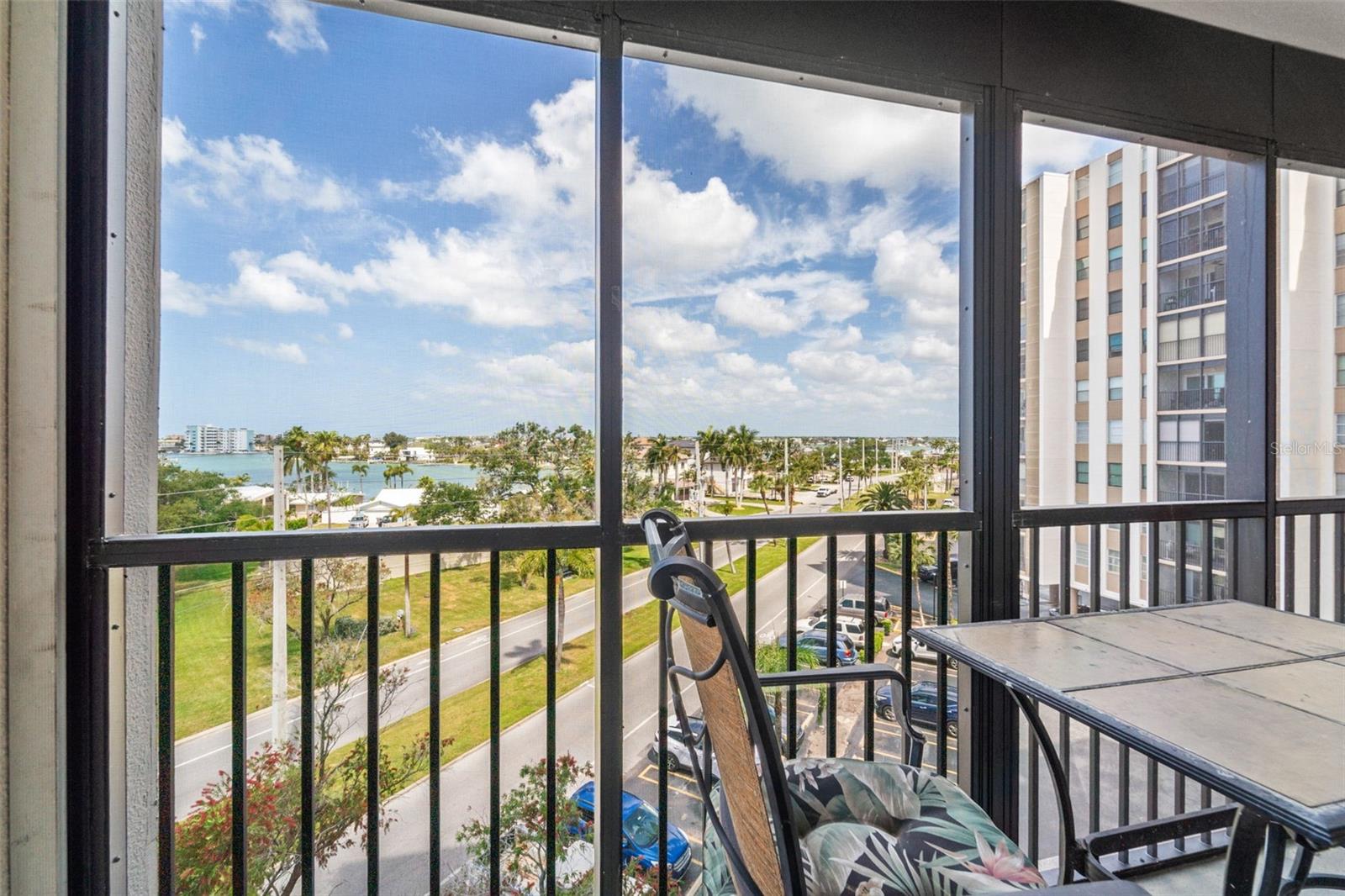 10355 PARADISE BLVD #403, TREASURE ISLAND, FL, 33706