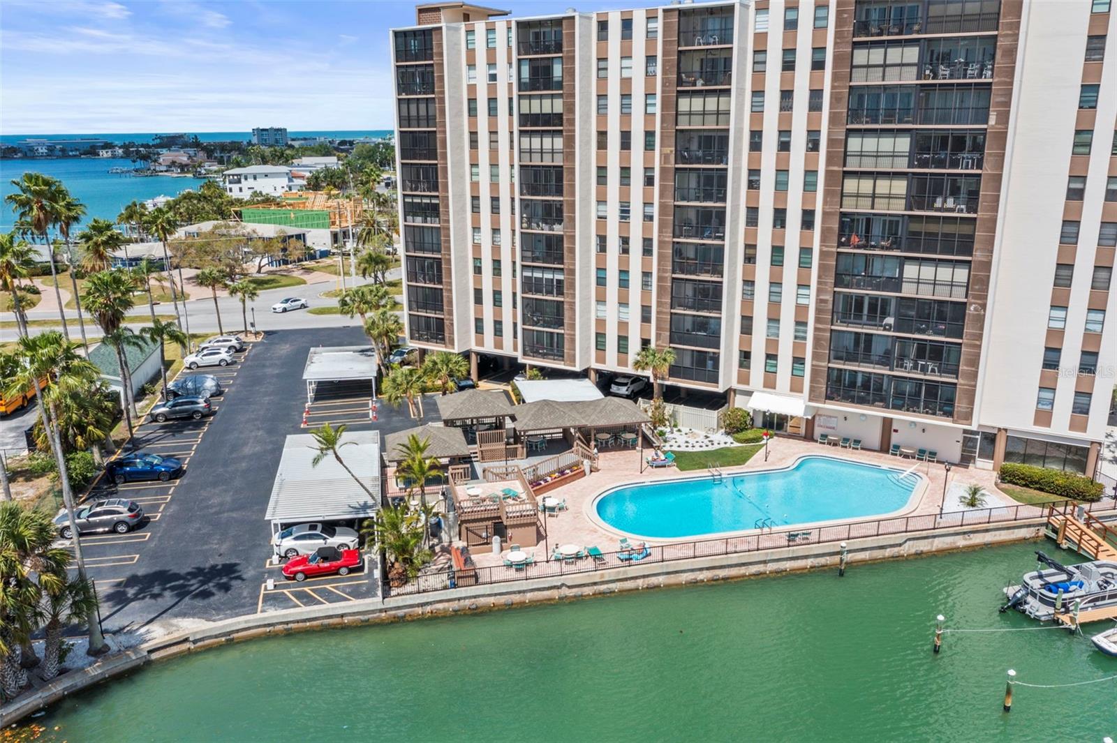 10355 PARADISE BLVD #403, TREASURE ISLAND, FL, 33706