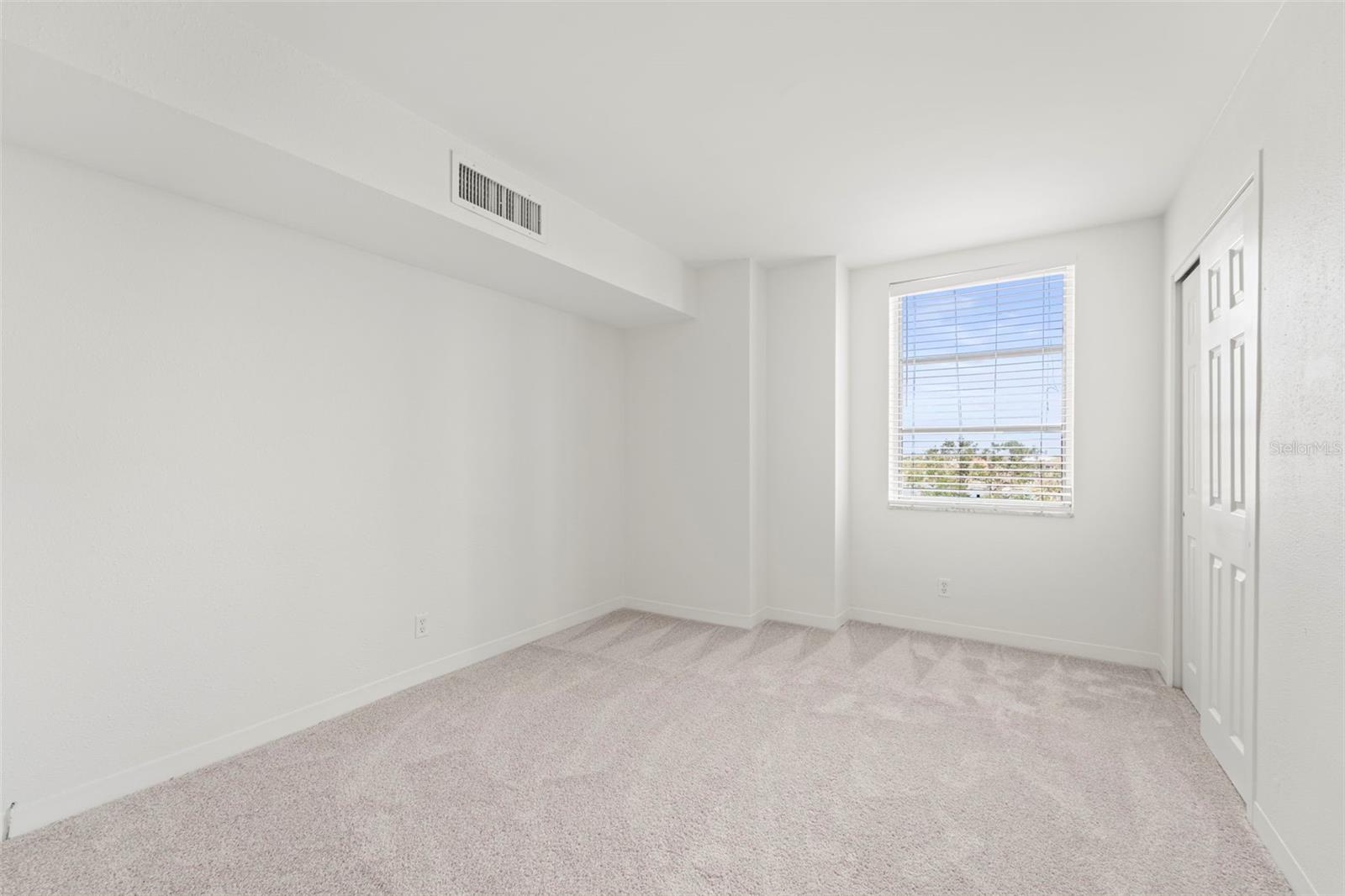 10355 PARADISE BLVD #403, TREASURE ISLAND, FL, 33706