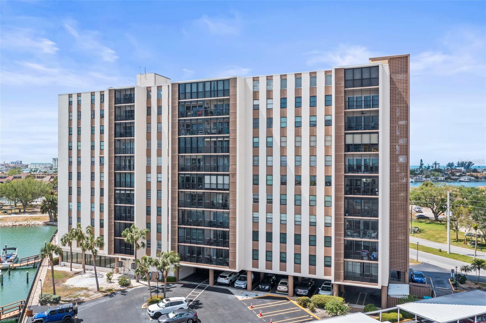 10355 PARADISE BLVD #403, TREASURE ISLAND, FL, 33706