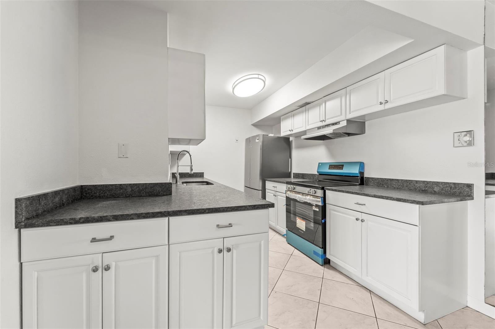 10355 PARADISE BLVD #403, TREASURE ISLAND, FL, 33706