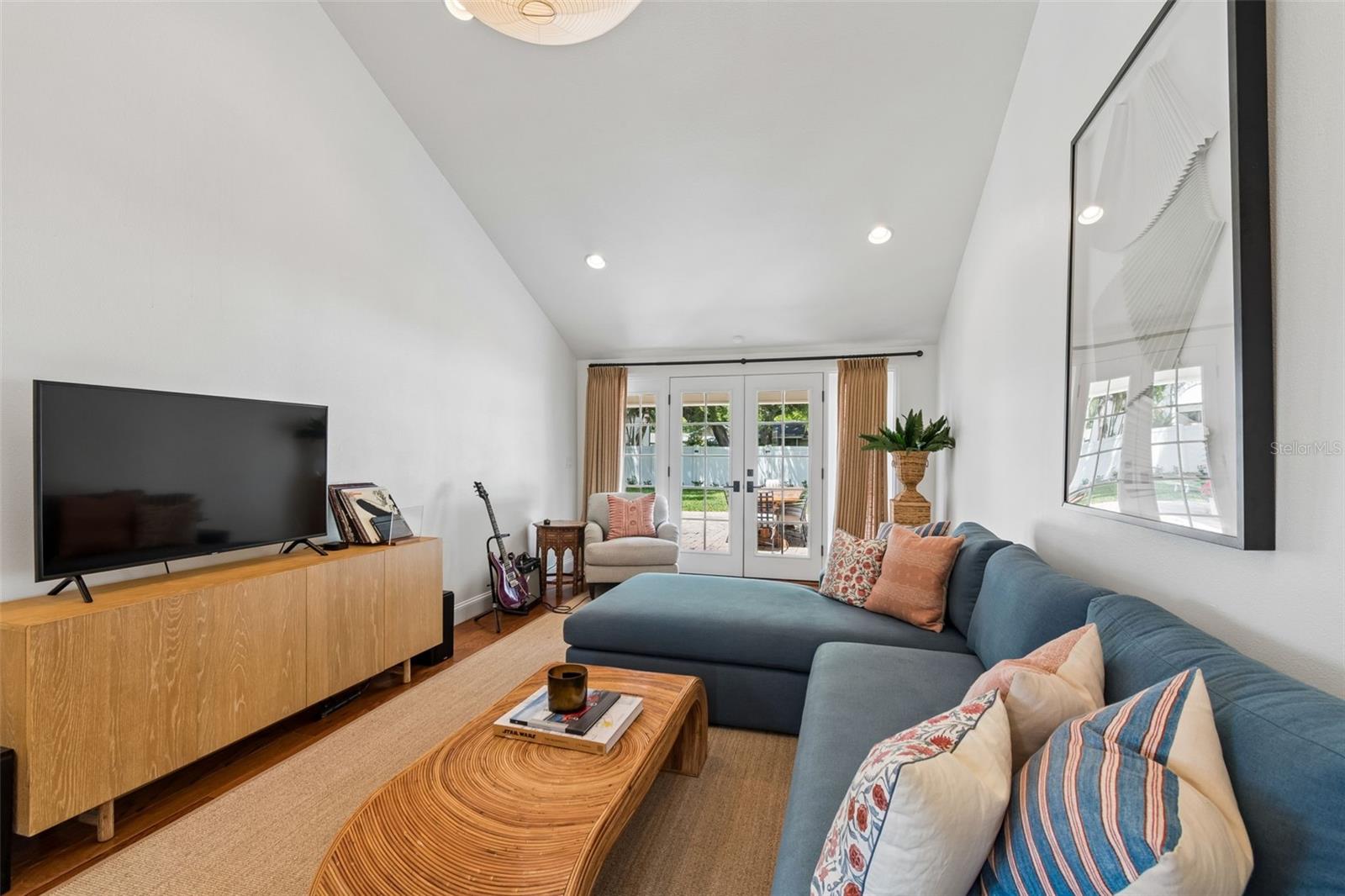 815 W KENTUCKY AVE, TAMPA, FL, 33603