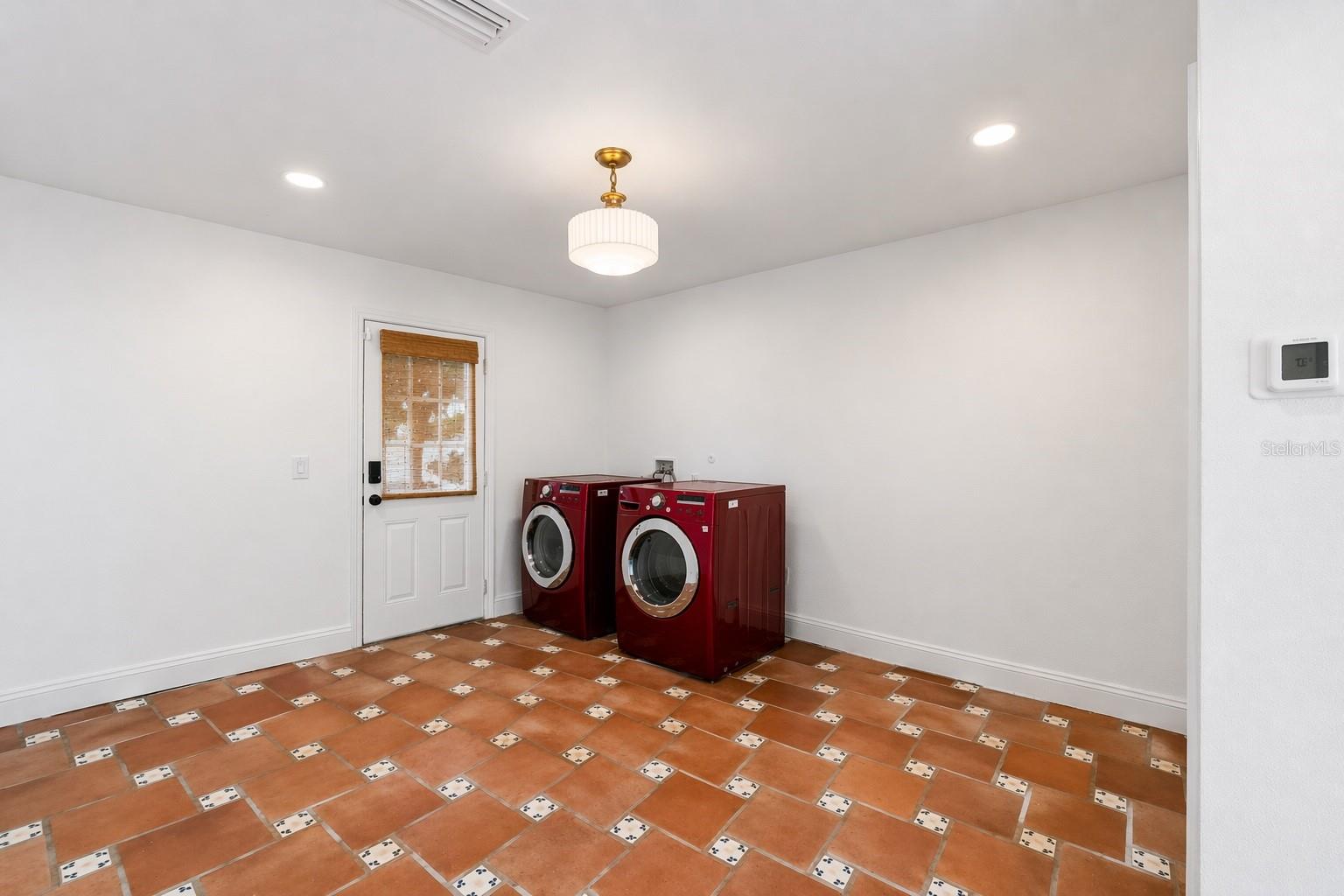 815 W KENTUCKY AVE, TAMPA, FL, 33603