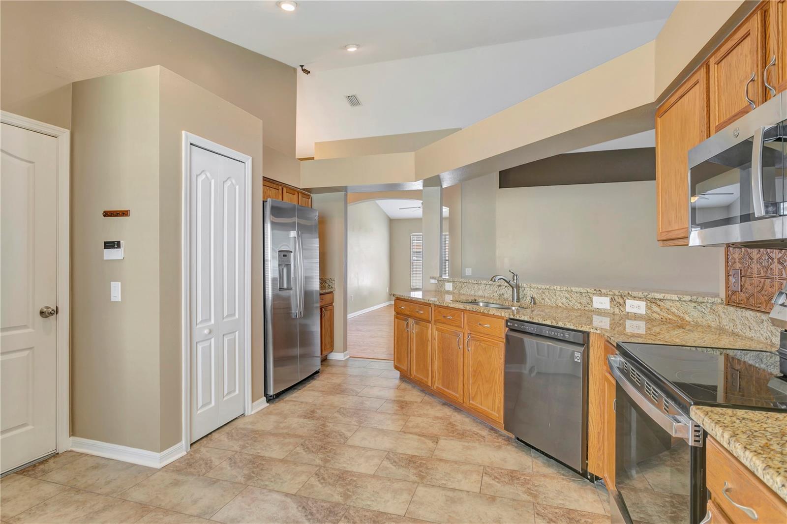 2617 BUCKHORN PRESERVE BLVD, VALRICO, FL, 33596