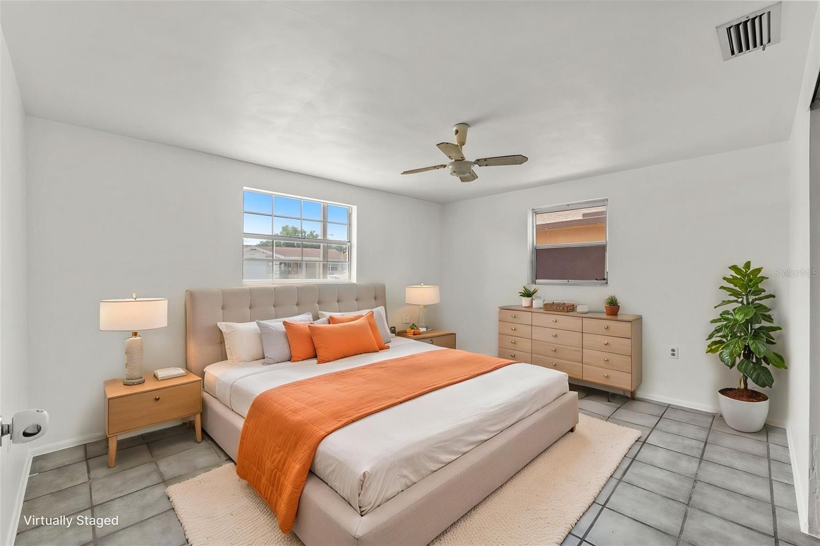 1050 SAXON LN, HOLIDAY, FL, 34691