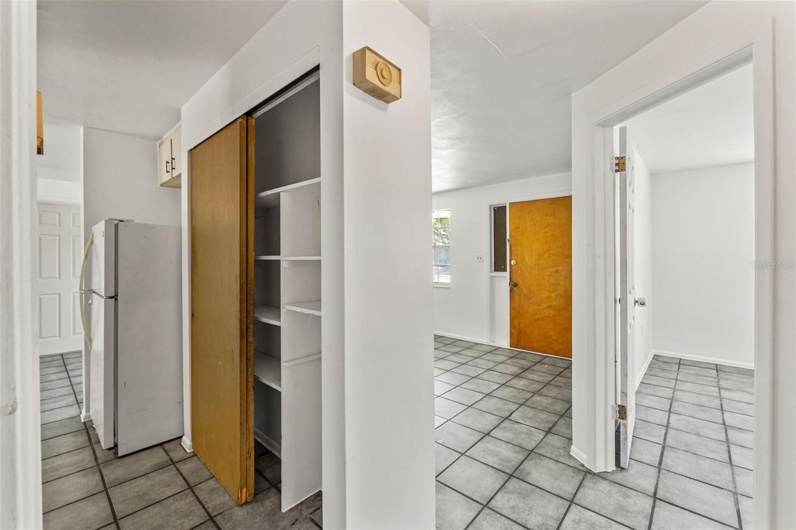 1050 SAXON LN, HOLIDAY, FL, 34691