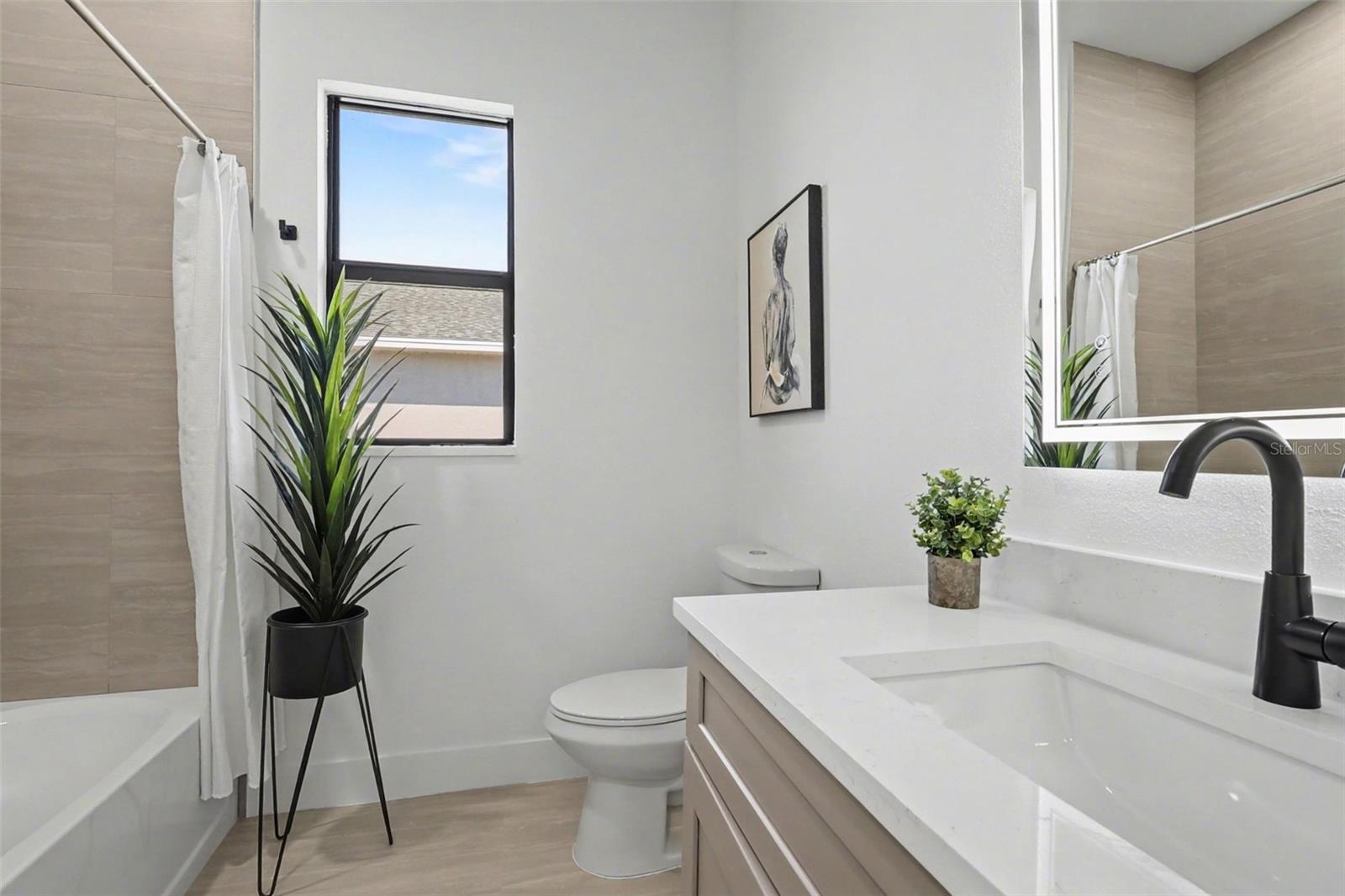 1721 NW 2ND ST, CAPE CORAL, FL, 33993