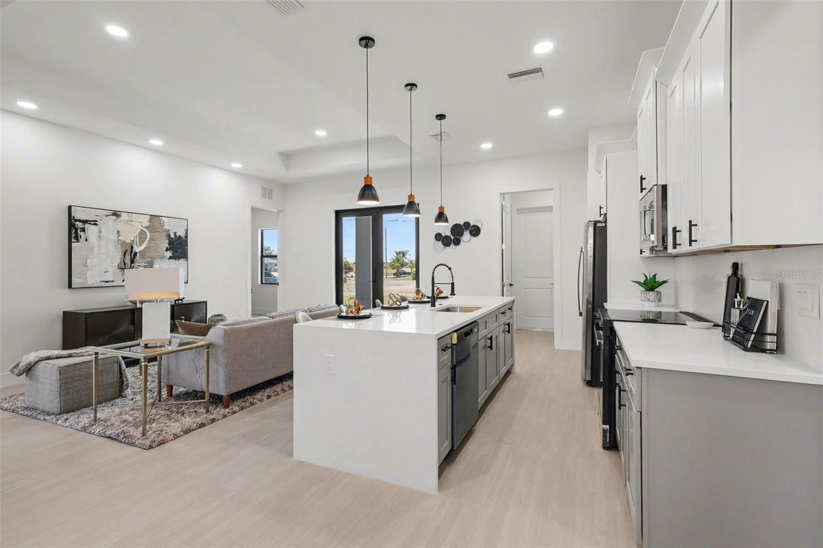 1721 NW 2ND ST, CAPE CORAL, FL, 33993