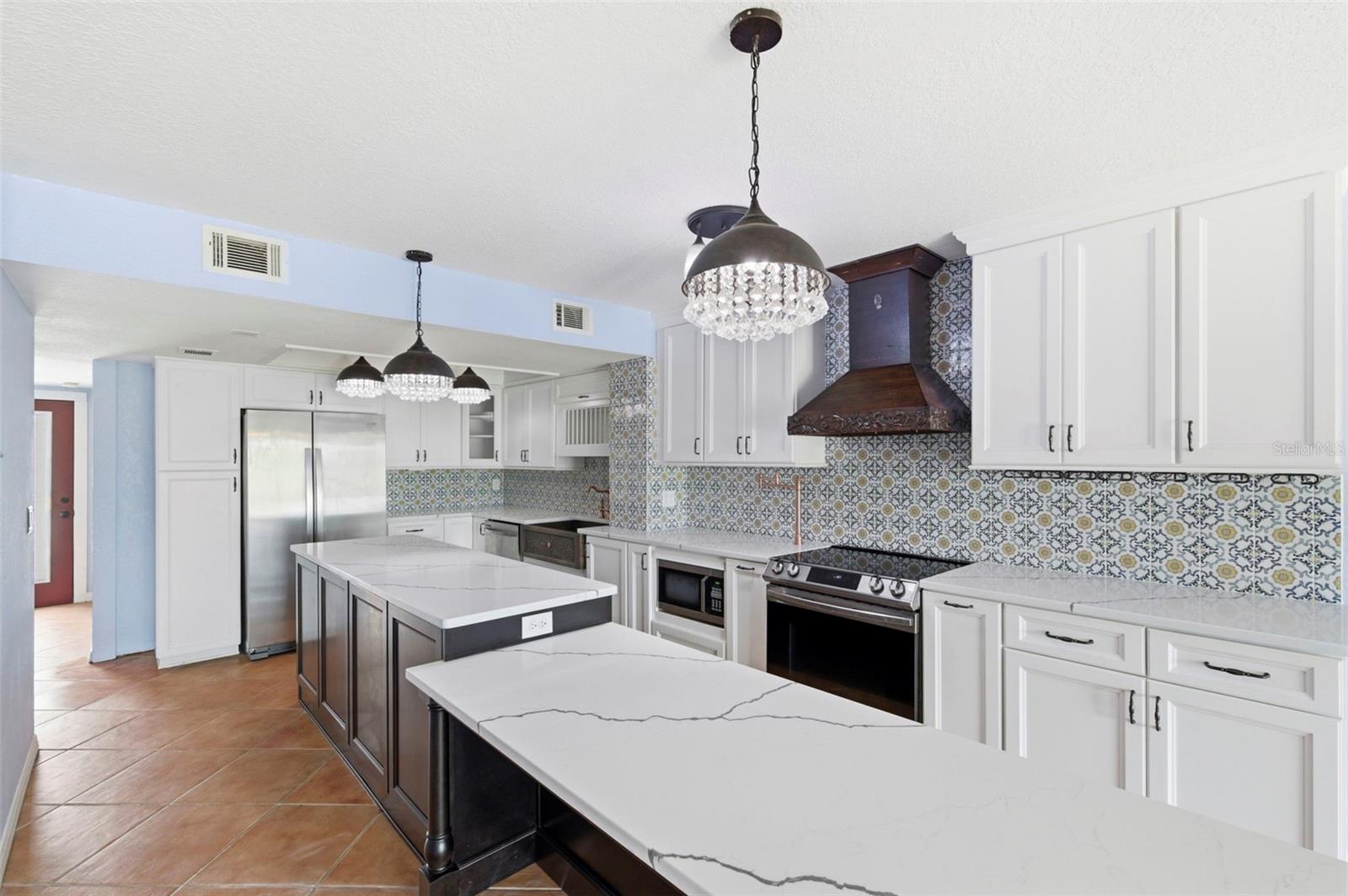 9438 TARA CAY CT #27, SEMINOLE, FL, 33776