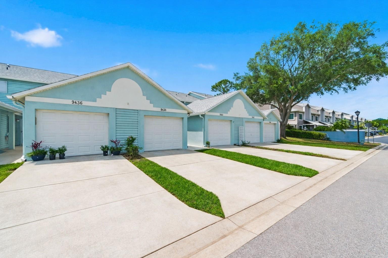 9438 TARA CAY CT #27, SEMINOLE, FL, 33776