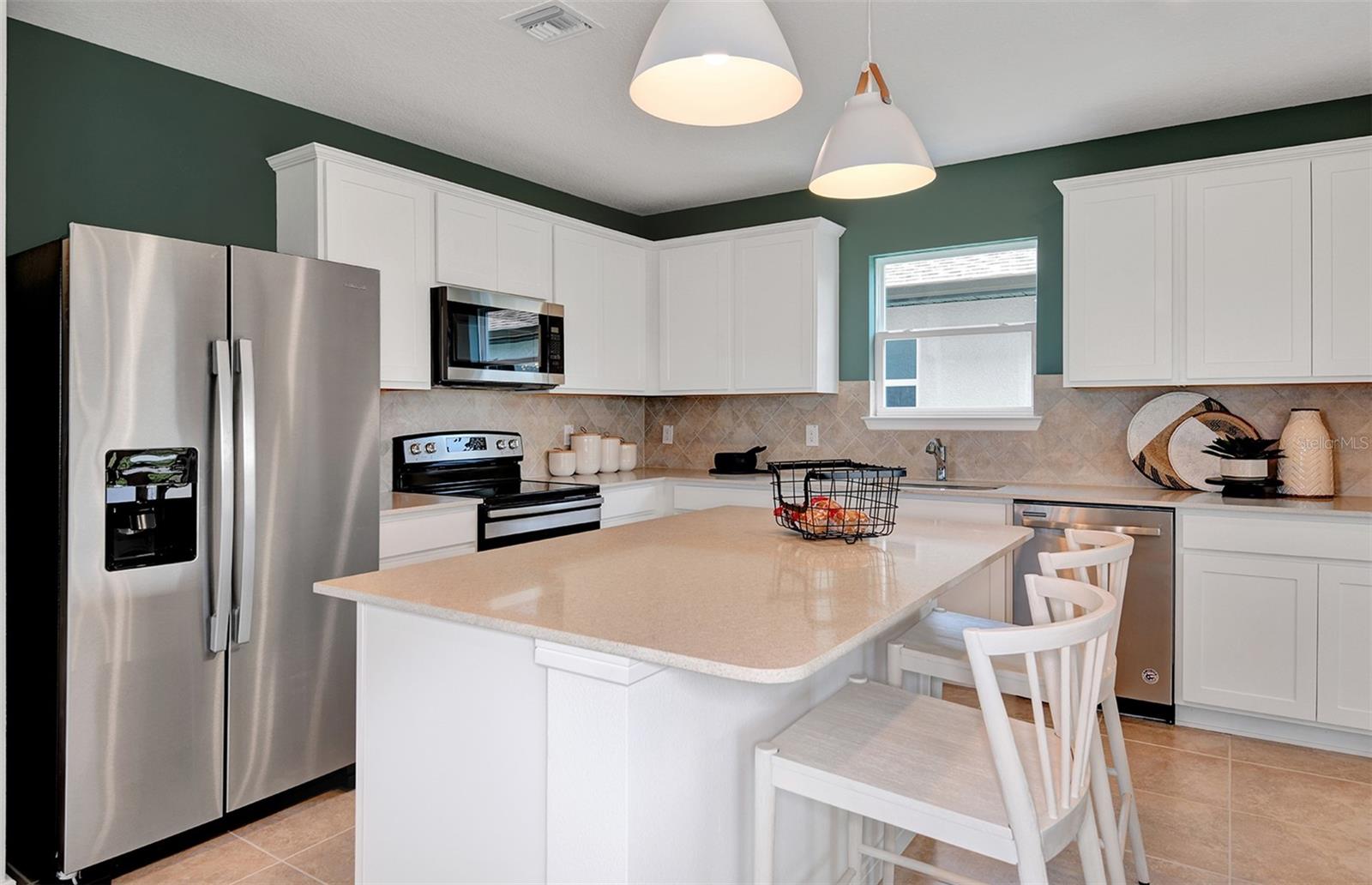 10406 HIDDEN BANKS GLN, PARRISH, FL, 34219