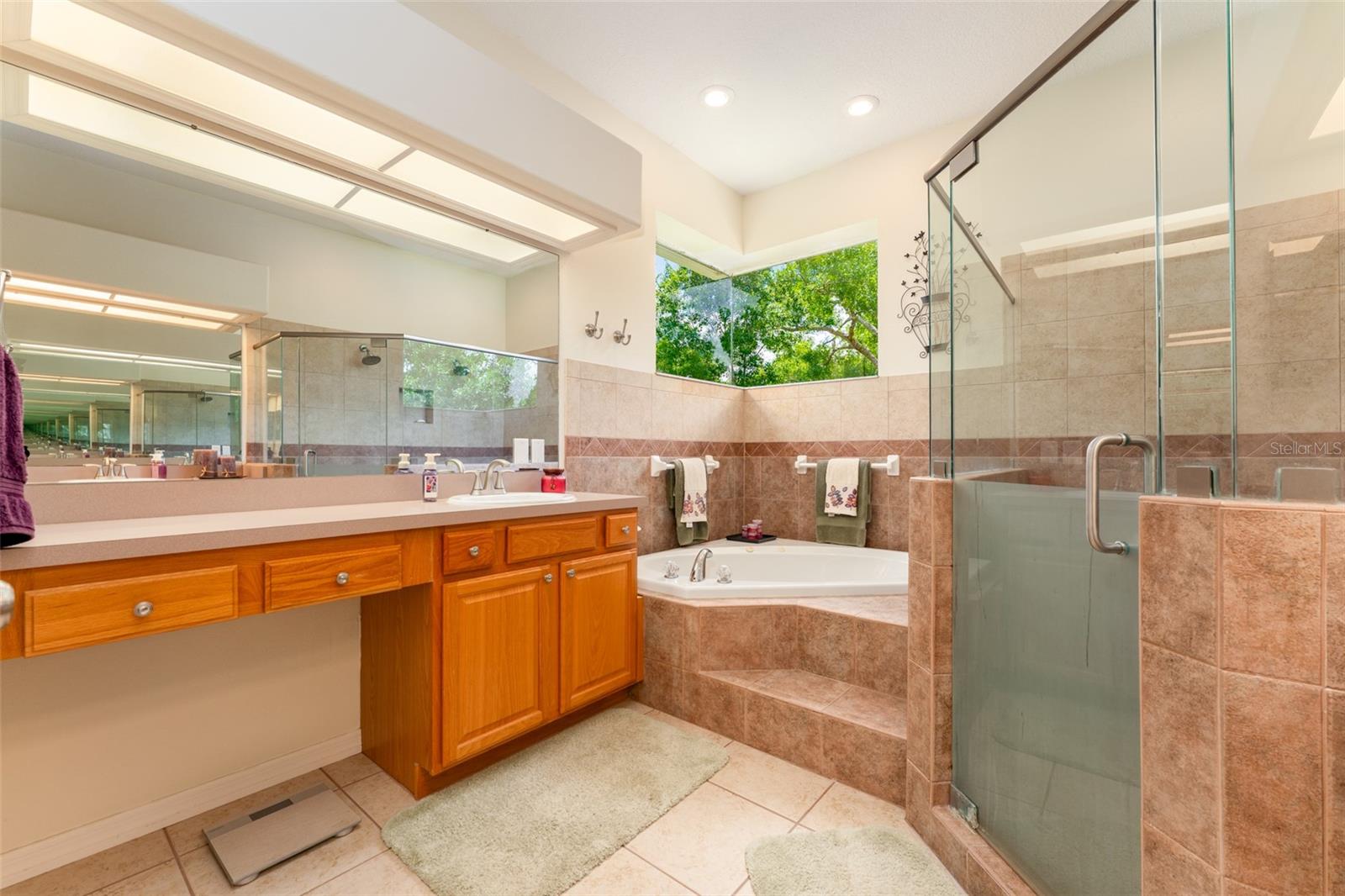8214 REVELS RD, RIVERVIEW, FL, 33569