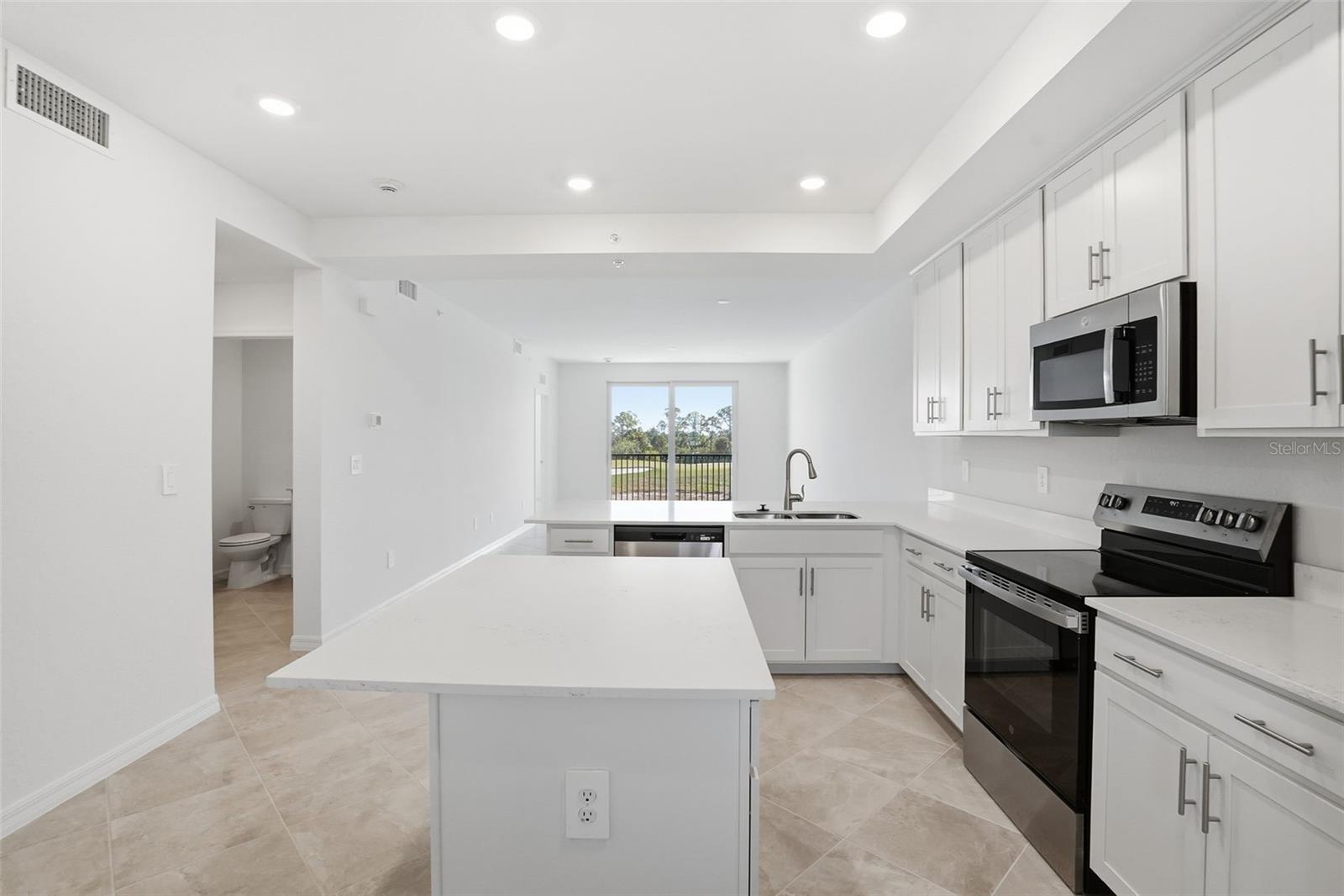 19116 SCALLOP LOOP #305, LAKEWOOD RANCH, FL, 34211