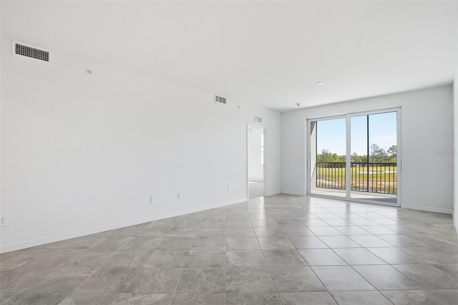 19116 SCALLOP LOOP #305, LAKEWOOD RANCH, FL, 34211