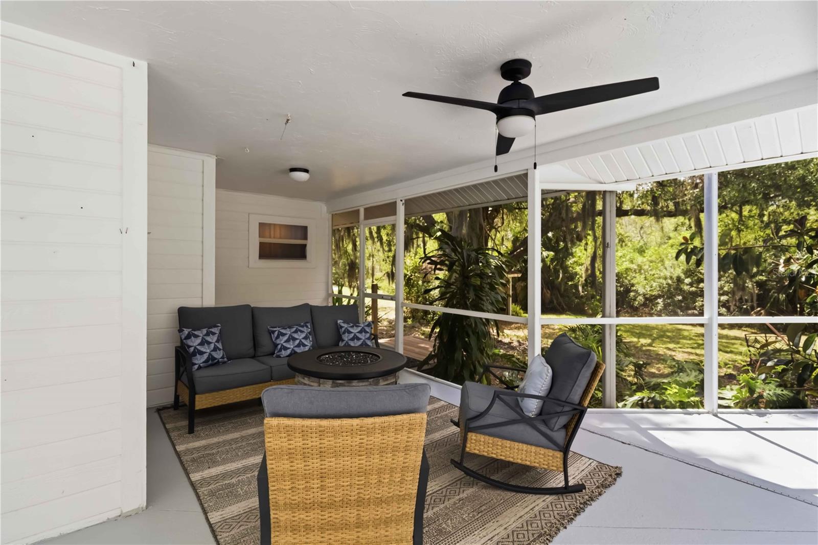 7447 HAWKINS RD, SARASOTA, FL, 34241